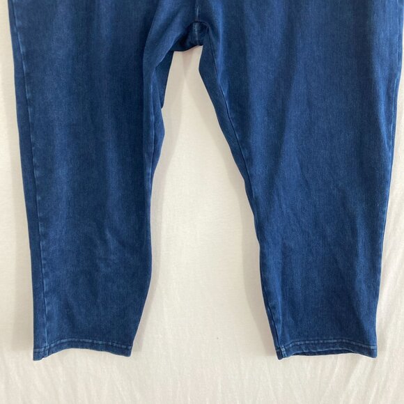 HALARA Dark Blue Denim Capris - Picture 8 of 11